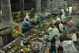 Indonesia transforma residuos industriales y recursos naturales locales en materiales funcionales de alto valor. (Imagen ilustrativa: VNA)
