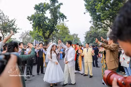 En el Festival de la Felicidad de Vietnam 2025, Vietnam Happy Fest, en la zona peatonal del lago Hoan Kiem, Hanoi. (Foto: VNA)