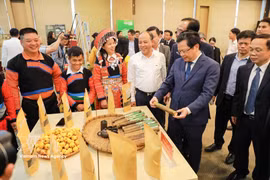 Visitantes en un programa nacional de emprendimiento (Foto: VNA)