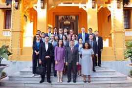 Delegados participantes en la cita (Foto: baoquocte.vn)