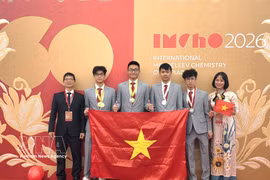 Los cuatro integrantes del equipo vietnamita obtuvieron medallas en la IMChO. (Foto: VNA)
