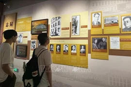 Visitantes en la exposición (Fuente: VNA)