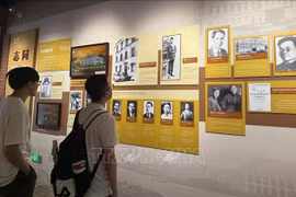 Visitantes en la exposición (Fuente: VNA)