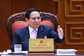 El primer ministro de Vietnam, Pham Minh Chinh, preside la reunión (Foto: VNA)