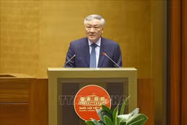 El viceprimer ministro de Vietnam Nguyen Hoa Binh enfatiza la importancia de la creación de un Centro Financiero Internacional en el país (Foto: VNA)