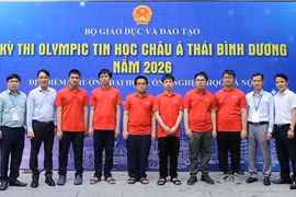 Seis estudiantes vietnamitas participantes en la APIO 2026 obtuvieron medallas (Foto: Ministerio de Educación y Formación)