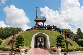 Ciudadela antigua de Quang Tri enciende patriotismo en jóvenes generaciones vietnamitas