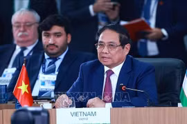 El primer ministro de Vietnam, Pham Minh Chinh, interviene en la sesión (Foto: VNA)