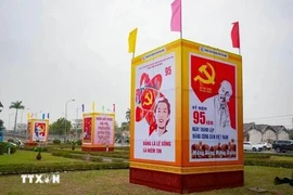 Las calles vietnamitas se decoran con pancartas y carteles con motivo del 95 aniversario del PCV (Foto: VNA)