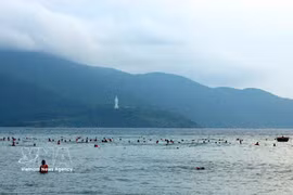 Turismo de playa de Vietnam cobra impulso en la temporada alta de verano
