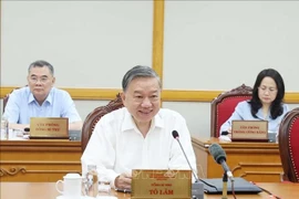 El secretario general del Partido Comunista de Vietnam, To Lam, preside la reunión (Foto: VNA)