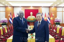 Líder partidista de Vietnam recibe al presidente de la Asamblea Nacional del Poder Popular de Cuba