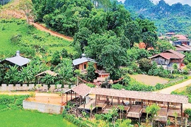 Aldea turística de la comuna de Huu Lien, provincia norteña de Lang Son (Foto: VNA)