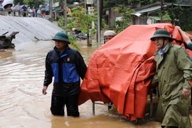 Inundaciones en la comuna de Hoi Xuan, provincia de Thanh Hoa (Foto: VNA)