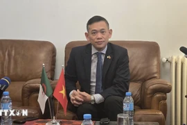 El embajador de Vietnam en Argelia, Tran Quoc Khanh (Foto: VNA)