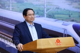 El primer ministro de Vietnam, Pham Minh Chinh, interviene en la cita (Foto: VNA)