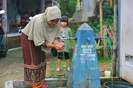 Solo alrededor del 22% de la población indonesia tiene acceso a agua potable entubada a nivel nacional (Foto: Banco Mundial)