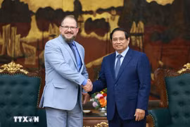 Vietnam insta a Qualcomm a aumentar su inversión en tecnología clave y semiconductores