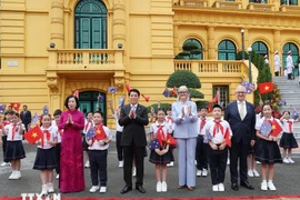 Actualidad semanal: Visita a Vietnam de gobernadora general de Australia profundiza nexos bilaterales