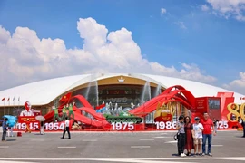 Vista panorámica de la exposición de logros nacionales