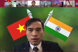 El consejero comercial de la Embajada de Vietnam en la India, Bui Trung Thuong, interviene en la cita (Foto: VNA)