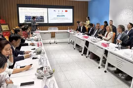 Panorama de la reunión. (Fuente: nhandan.vn)