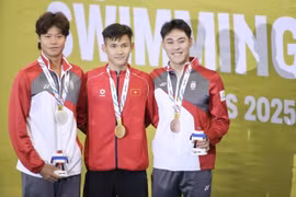 El nadador Pham Thanh Bao gana la medalla de oro en los 200 metros pecho masculinos. (Fuente: VNA)