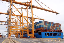 El contenedor número 2 millones de TEU fue descargado en el puerto internacional de TIL, Hai Phong. (Fuente: VNA)