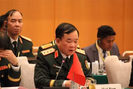 El viceministro de Defensa Nacional, teniente general Hoang Xuan Chien, habla en el evento. (Fuente: VNA)