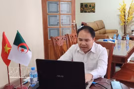 El consejero comercial de Vietnam en Argelia, Hoang Duc Nhuan, en el evento. (Fuente: VNA)