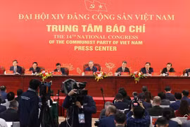 El secretario general del Partido Comunista de Vietnam, To Lam, presidió la conferencia de prensa internacional. (Fuente: VNA)