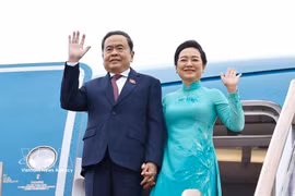 El presidente de la Asamblea Nacional de Vietnam, Tran Thanh Man, y su esposa. (Fuente: VNA)