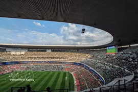 Las gradas y el terreno de juego del Estadio Azteca (México). (Fuente: VNA)