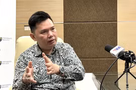 Collins Chong Yew Keat, analista de estrategia, seguridad y asuntos exteriores en la Universidad de Malaya (Malasia), en la entrevista. (Fuente: VNA)