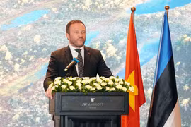 El ministro de Asuntos Exteriores de Estonia, Margus Tsahkna, habla en el evento. (Fuente: VNA)