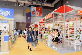 Área de exhibición de las empresas vietnamitas participantes en la feria. (Fuente: VNA)