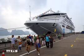 El crucero Pacific World trajo a unos 1,7 mil turistas a la provincia de Quang Ninh. (Foto: VNA)