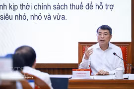 El primer ministro de Vietnam, Le Minh Hung, habla en el evento. (Fuente: VNA)