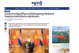 El diario Kampuchea Thmey Daily publicó un artículo sobre la reunión entre el presidente de la Asamblea Nacional de Vietnam, Tran Thanh Man, y su homóloga camboyana, Khuon Sudary. (Foto: VNA)