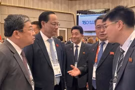 El vicepresidente de la Asamblea Nacional de Vietnam Tran Quang Phuong se reúne con el vicepresidente de la Asamblea Suprema del Pueblo de Corea del Norte, Maeng Kyun II. (Fuente: VNA)