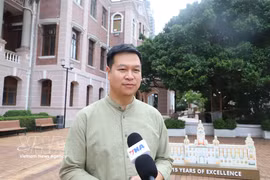 Vu Hai Truong, funcionario de la Oficina de Admisiones de la Universidad de Hong Kong, en la entrevista. (Fuente: VNA)