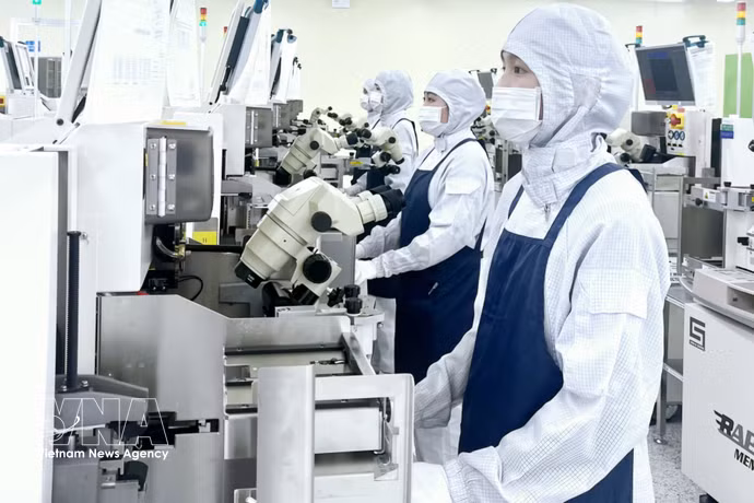 Línea de producción en la empresa Hana Micron Vina, en la provincia de Bac Ninh. (Fuente: VNA)
