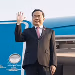 El presidente de la Asamblea Nacional de Vietnam, Tran Thanh Man, parte de Hanoi rumbo a China para realizar una visita oficial. Foto: VNA