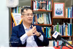 El profesor asociado y doctor Neak Chandarith, director del Instituto de Estudios Internacionales y Políticas Públicas (IISPP) de la Universidad Real de Phnom Penh (RUPP). (Foto: VNA)