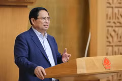 El primer ministro Pham Minh Chinh preside la reunión (Fuente: VNA)