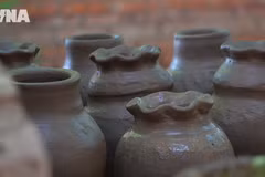 Aldea alfarera de Bau Truc mantiene viva tradición ancestral