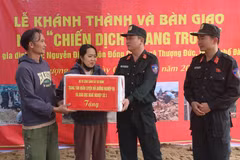 Entrega de nueva casa a los pobladores de Da Nang (Fuente: VNA) 
