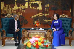 La vice primera ministra de Vietnam, Pham Thi Thanh Tra, y el director regional del Fondo de las Naciones Unidas para la Infancia (UNICEF) para Asia y el Pacífico, Sanjay Wijesekera. (Foto: VNA)