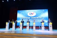 La ceremonia de inauguración del Centro de Tecnología Estratégica Australia-Vietnam (AVSTC) en 2025. (Foto: VNA) 