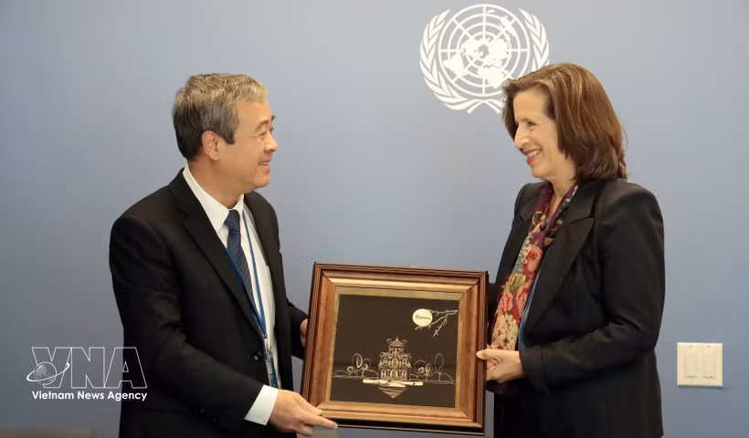 Vietnam y la ONU refuerzan cooperación en comunicación y gobernanza digital
